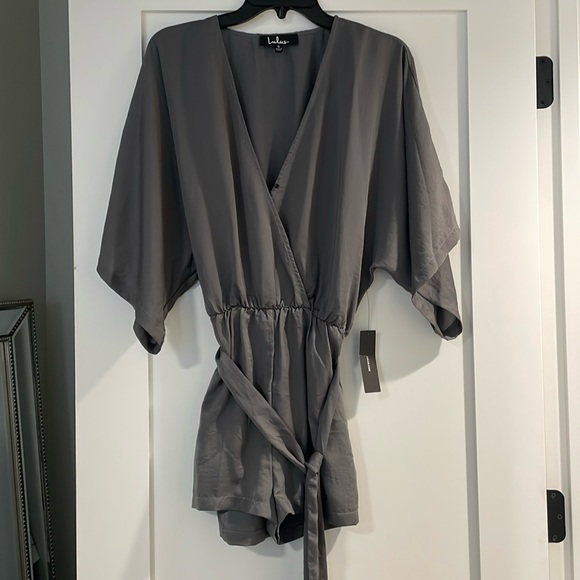 NWT Lulus Romper - Picture 1 of 4